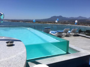 GORDON's SHORE LUXURY APARTMENTS - Solar Powered